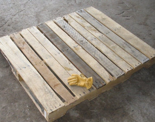 Costruire un tavolino basso con un pallet 1347 0 Un tavolino basso con un pallet